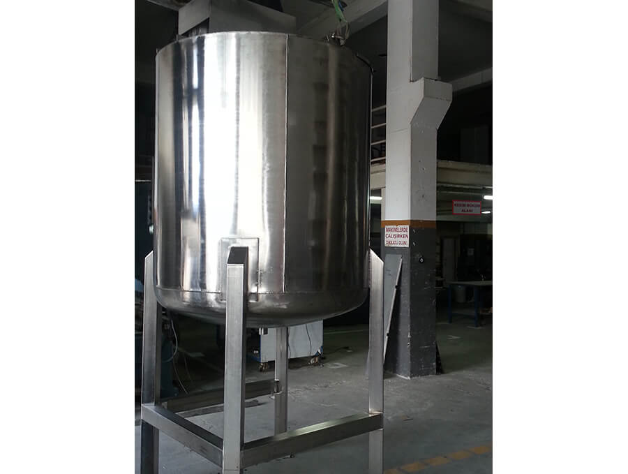 Liquid Mixing Tank